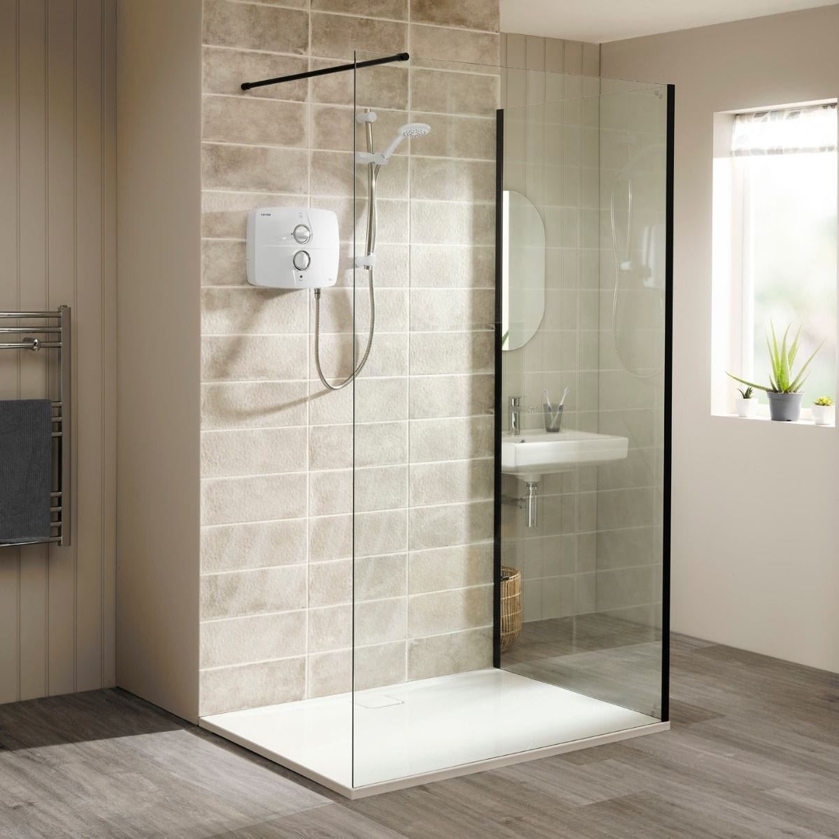Electric Shower With Pump